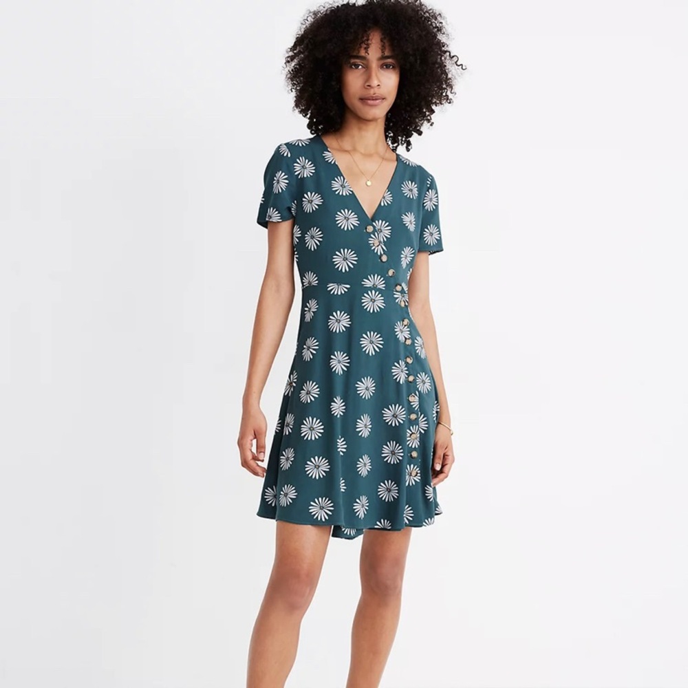 NWT Madewell green daisies button wrap dress size 10